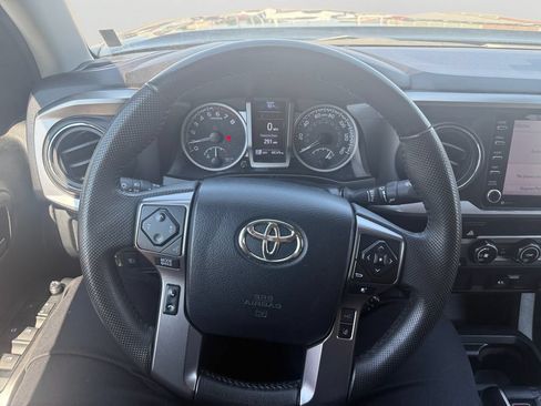 Used 2023 Toyota Tacoma SR5 RWD image 18