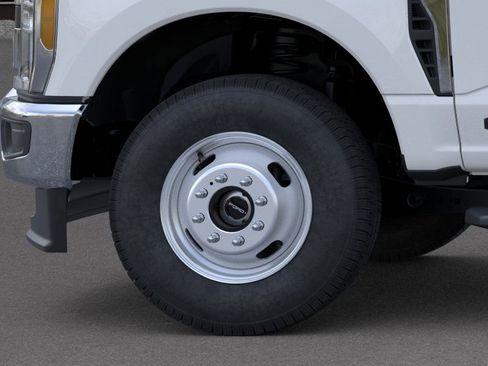 New 2026 Ford F350 4x4 Crew Cab DRW Super Duty image 19