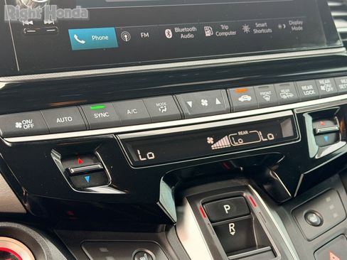 Certified 2025 Honda Odyssey EX-L image 29