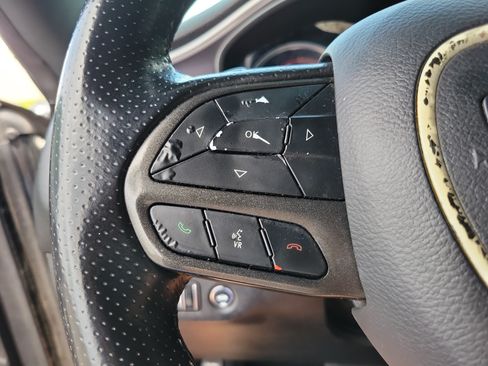 Used 2020 Dodge Challenger GT RWD image 11