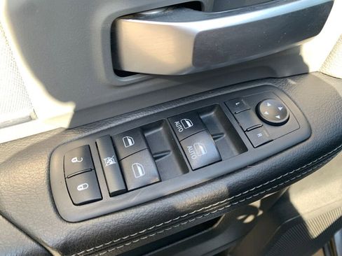 Used 2019 RAM 2500 Big Horn image 14