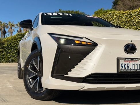 Certified 2023 Lexus RZ 450e Premium image 7