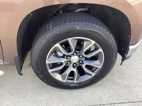 Used 2019 Chevrolet Silverado 1500 LT w/ Texas Edition RWD image 9