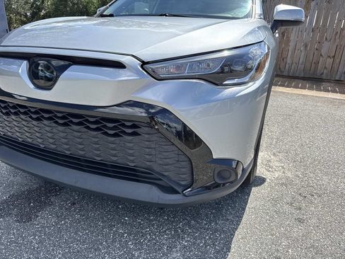 Used 2023 Toyota Corolla Cross AWD Hybrid image 10