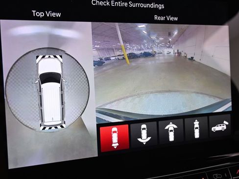 Used 2022 Jeep Grand Wagoneer Series III w/ Rear Seat Video Group 1 AWD/4WD image 31