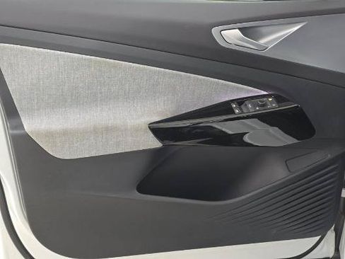 Used 2023 Volkswagen ID.4 Pro RWD image 19