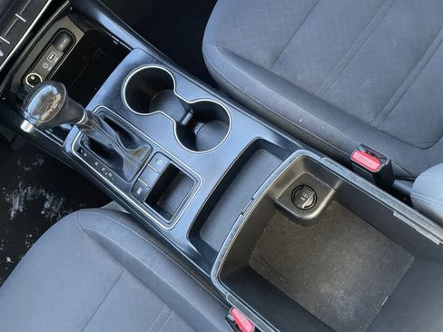 Used 2016 Kia Sorento LX w/ LX Convenience Package image 23