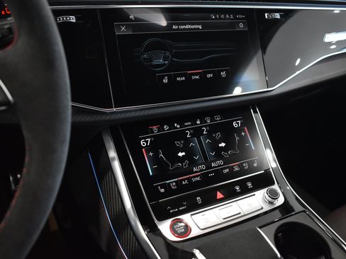 New 2026 Audi RS Q8 performance image 25