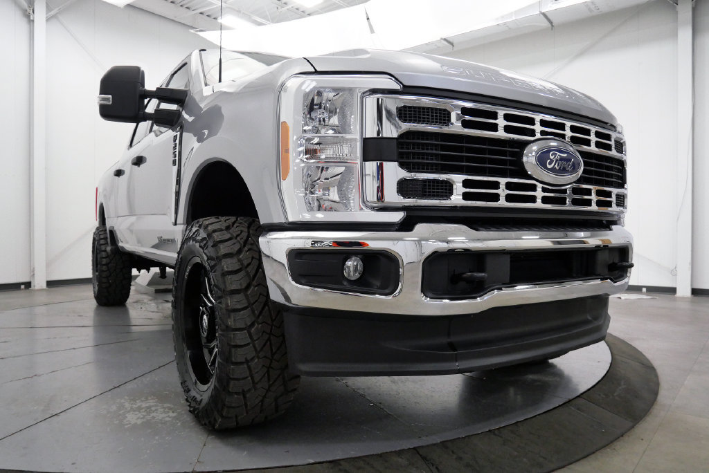 Used 2023 Ford F250 XLT AWD/4WD image 41