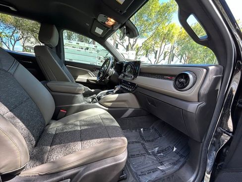 Used 2023 Chevrolet Colorado ZR2 image 33