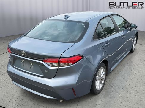 Used 2022 Toyota Corolla LE w/ LE Convenience Package FWD image 8