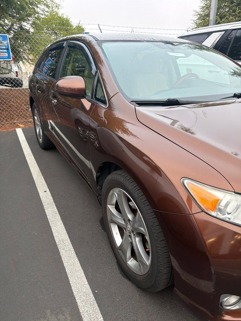 Used 2009 Toyota Venza FWD image 3