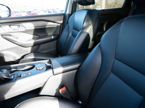 Used 2023 Nissan Rogue SV w/ SV Premium Package image 10