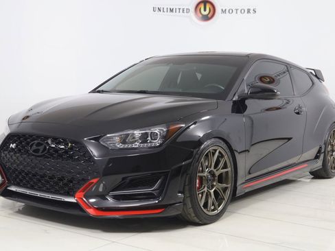 Used 2022 Hyundai Veloster N image 5