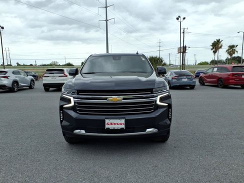 Used 2024 Chevrolet Tahoe LT w/ Luxury Package RWD image 3