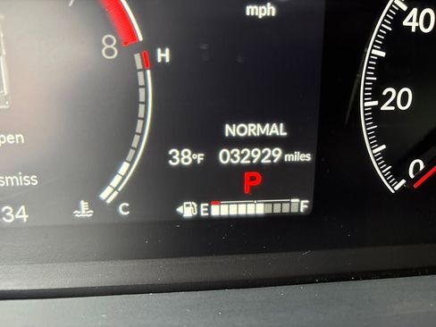 Used 2025 Honda Ridgeline Black Edition image 19