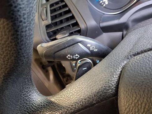 Used 2017 Ford Escape SE FWD image 13