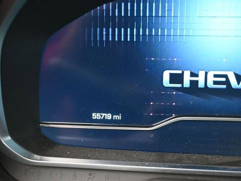 Used 2024 Chevrolet Tahoe Premier AWD/4WD image 10
