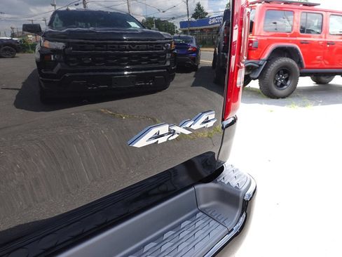 Used 2019 RAM 1500 Limited AWD/4WD image 32