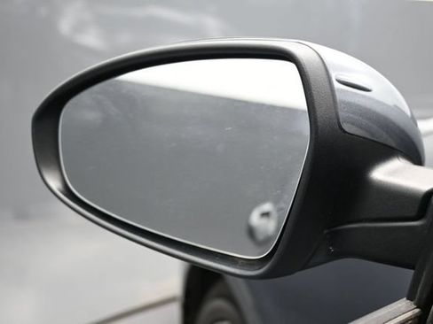 Used 2024 Kia Forte LXS FWD image 5