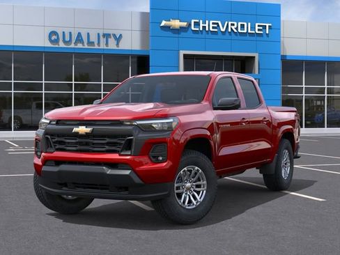 New 2025 Chevrolet Colorado LT w/ LT Convenience Package image 6