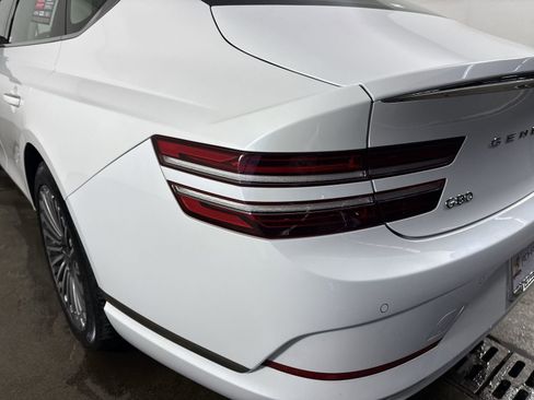 Used 2024 Genesis G80 image 29