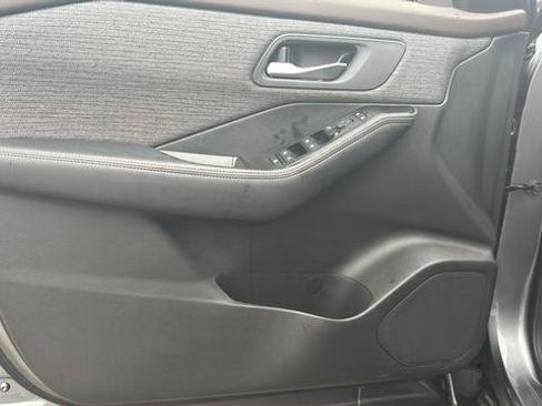 Used 2023 Nissan Rogue SV AWD/4WD image 36