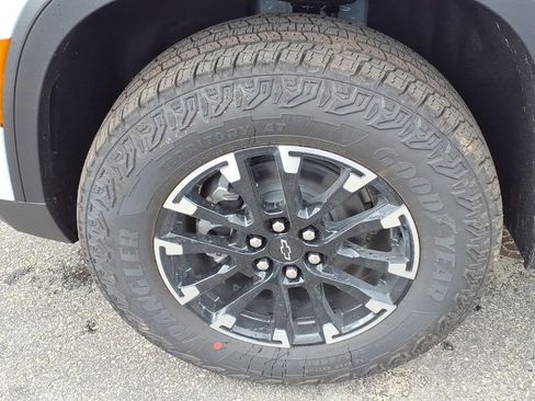 New 2026 Chevrolet Traverse Z71 w/ Enhanced Driving Package AWD/4WD image 9