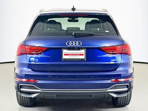 Used 2024 Audi Q3 2.0T Premium w/ Convenience Package AWD/4WD image 3