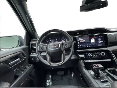 Used 2025 GMC Sierra 1500 AT4 AWD/4WD image 39