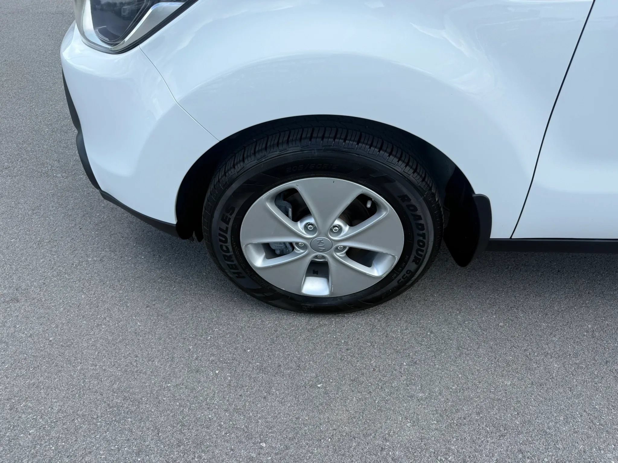 Used 2016 Kia Soul FWD image 20