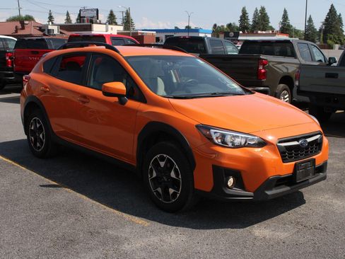 Used 2020 Subaru Crosstrek 2.0i Premium AWD/4WD image 3