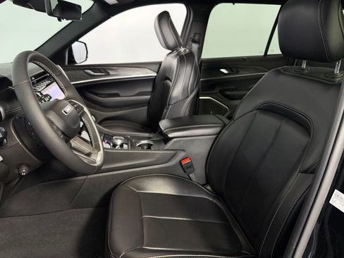 Used 2024 Jeep Grand Cherokee Limited 4xe w/ Luxury Tech Group II AWD/4WD image 23