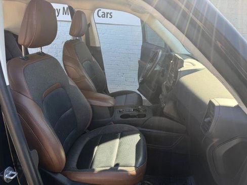 Used 2021 Ford Bronco Sport Outer Banks w/ Outer Banks Package AWD/4WD image 11