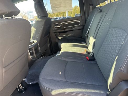 New 2026 RAM 3500 Big Horn AWD/4WD image 17