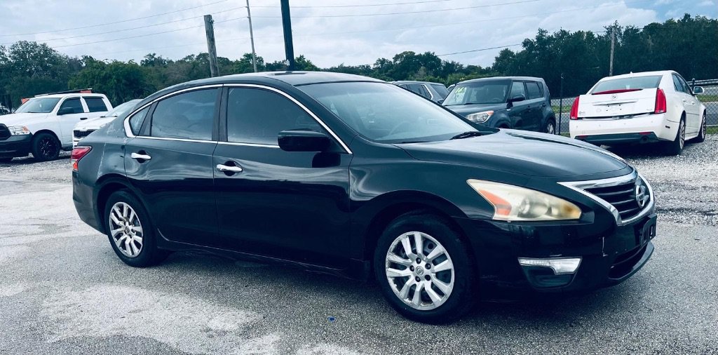 Used 2014 Nissan Altima 2.5 S w/ Display Audio Package FWD image 7
