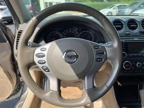 Used 2011 Nissan Altima 2.5 SL w/ 2.5SL Pkg FWD image 19