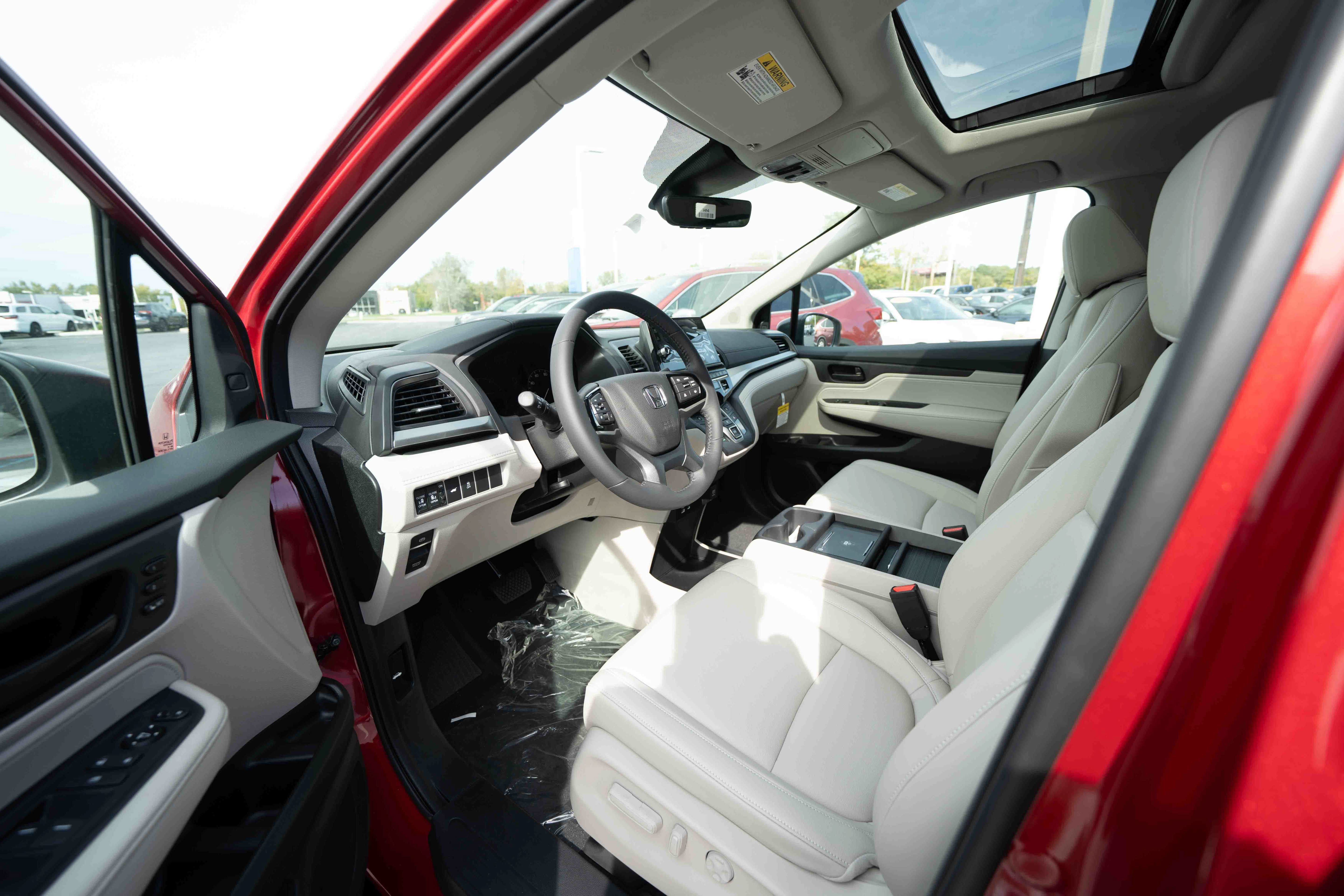 New 2027 Honda Odyssey EX-L image 8
