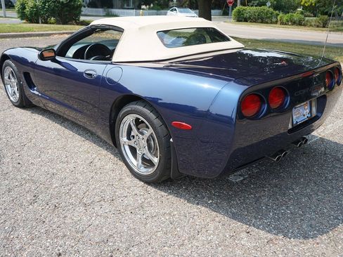 Used 2000 Chevrolet Corvette Convertible RWD image 13