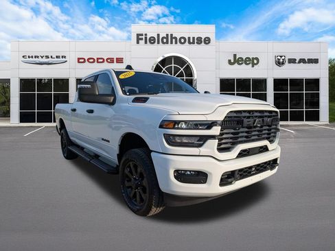 Used 2025 RAM 2500 Big Horn AWD/4WD image 3