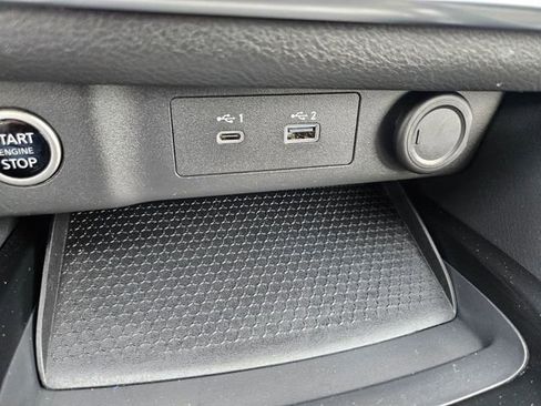 Used 2023 Nissan Rogue SV AWD/4WD image 28