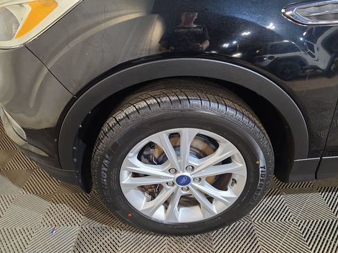 Used 2018 Ford Escape SE AWD/4WD image 18