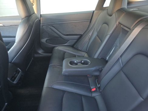 Used 2022 Tesla Model 3 Performance image 6