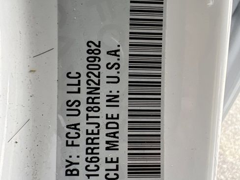 Used 2024 RAM 1500 Laramie image 26