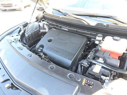 Used 2024 Buick Enclave Premium image 63