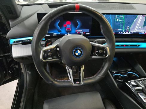 Used 2024 BMW i5 M60 w/ Premium Package AWD/4WD image 9