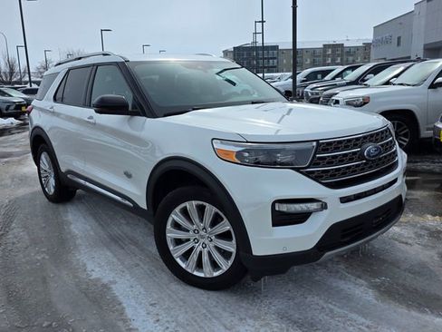 Used 2021 Ford Explorer King Ranch w/ Premium Technology Package AWD/4WD image 2