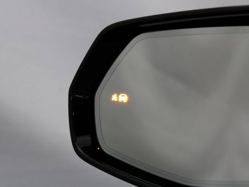 Certified 2023 Cadillac XT5 Premium Luxury image 24