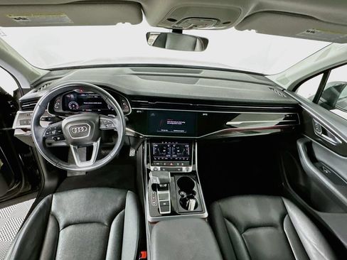Used 2023 Audi Q7 2.0T Premium Plus w/ Premium Plus Package AWD/4WD image 3