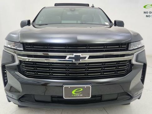 Used 2021 Chevrolet Tahoe RST w/ Luxury Package RWD image 2